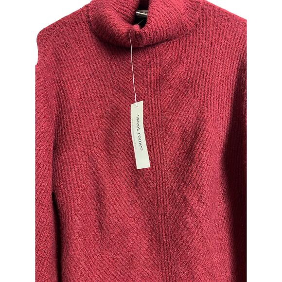 NWT Sweet Romeo Burgundy Fuzzy Sweater Turtleneck S Small Comfy Cozy Casual - Picture 5 of 6